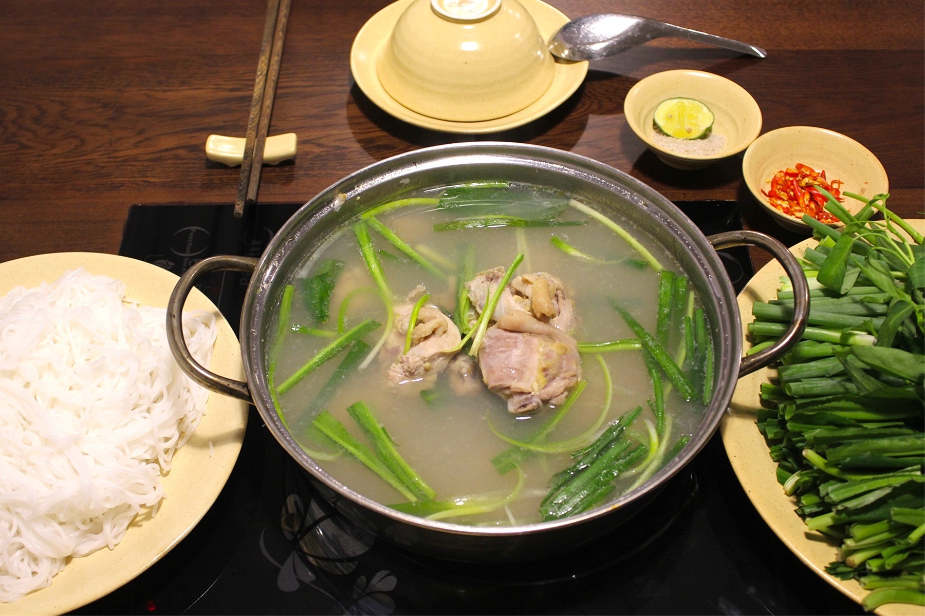 Thưởng thức món ngon 3 miền ở TP.HCM Thưởng thức món ngon 3 miền ở TP.HCM