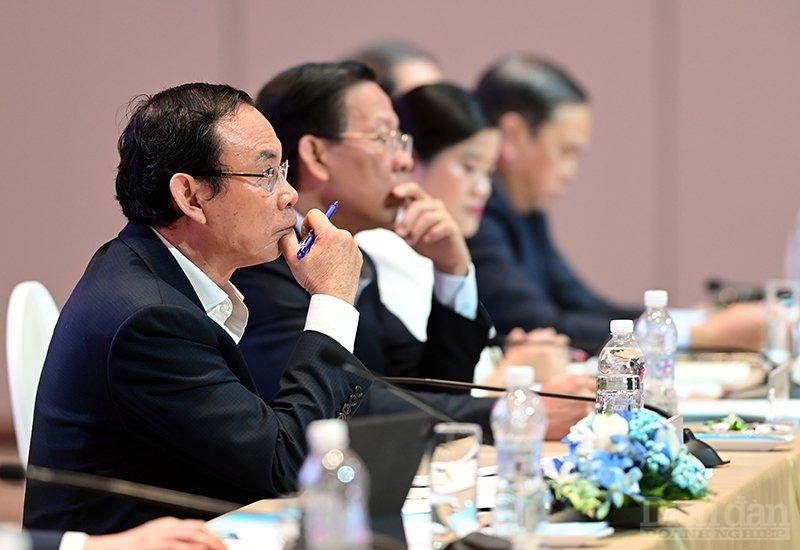 Đông Nam Bộ: Chi phí không chính thức vẫn còn phổ biến Đông Nam Bộ: Chi phí không chính thức vẫn còn phổ biến