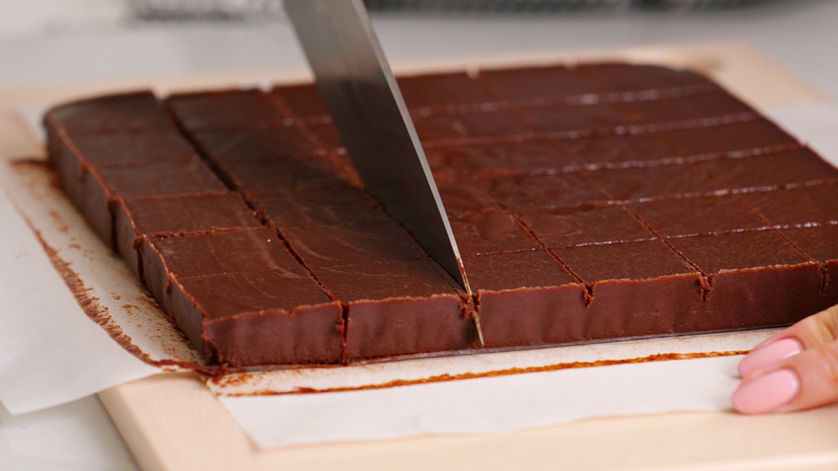 Tự làm nama chocolate cho ngày Valentine