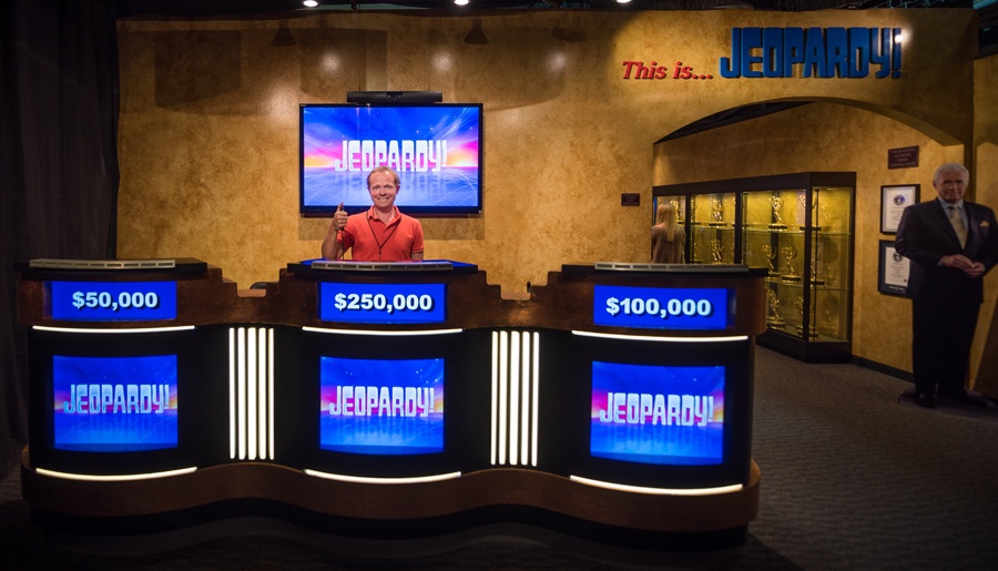 Bảng hiệu Hollywood tròn 100 năm tuổi