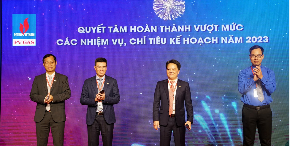 PV GAS đẩy mạnh tuyên truyền đại hội Công đoàn các cấp và Đại hội IV Công đoàn Tổng công ty PV GAS đẩy mạnh tuyên truyền đại hội Công đoàn các cấp và Đại hội IV Công đoàn Tổng công ty