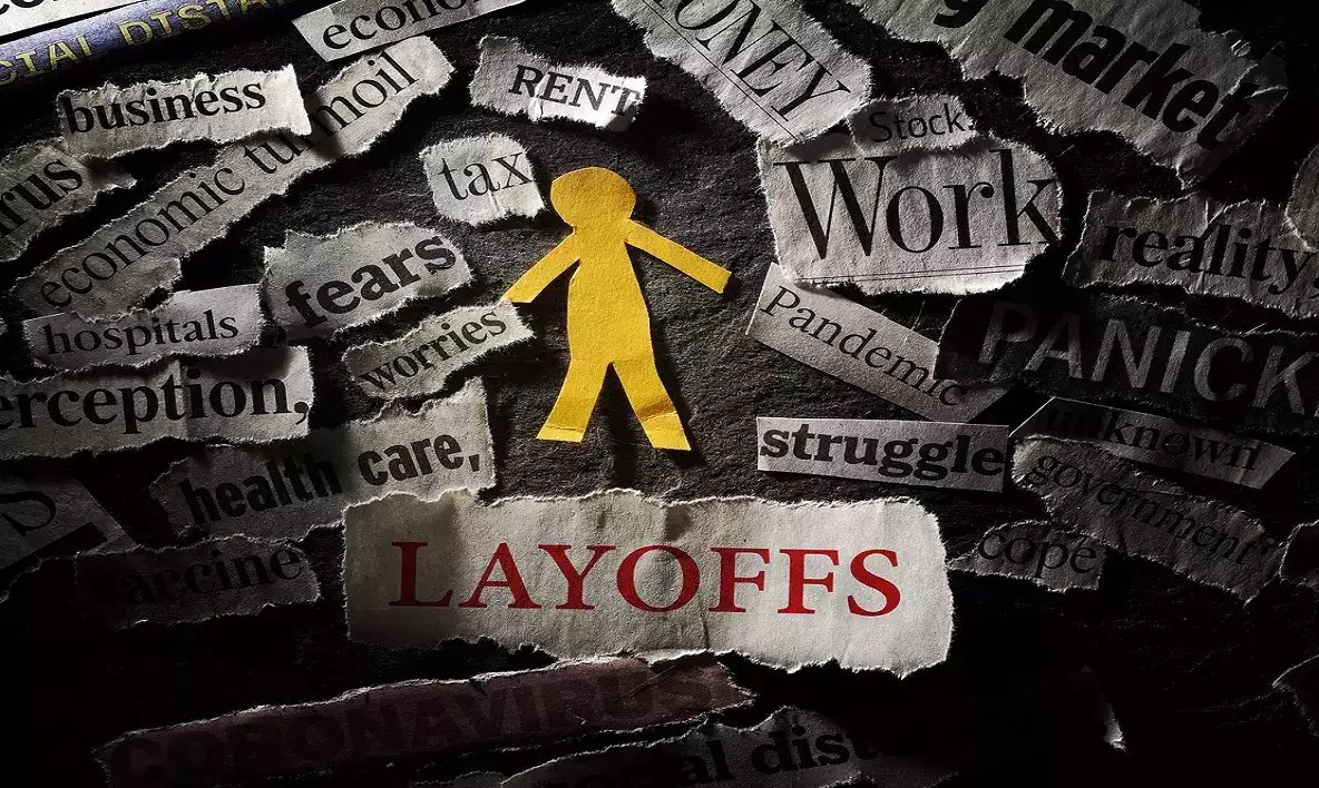 Sa thải chỗ này, tuyển dụng chỗ khác Sa thải chỗ này, tuyển dụng chỗ khác