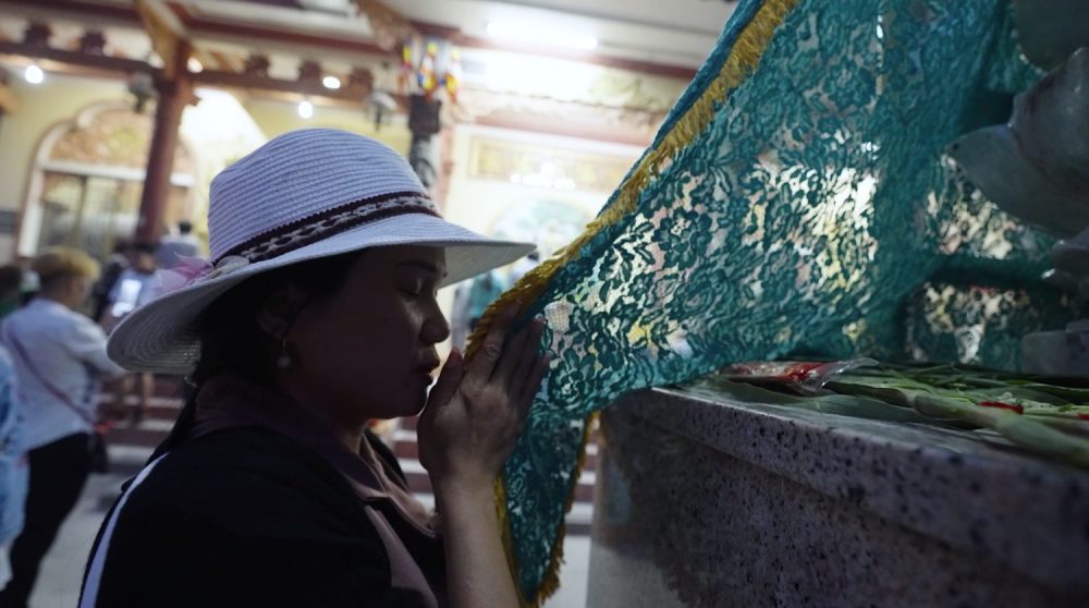 Đến núi Bà Đen cầu may, khám phá nhiều tập tục tín ngưỡng thú vị