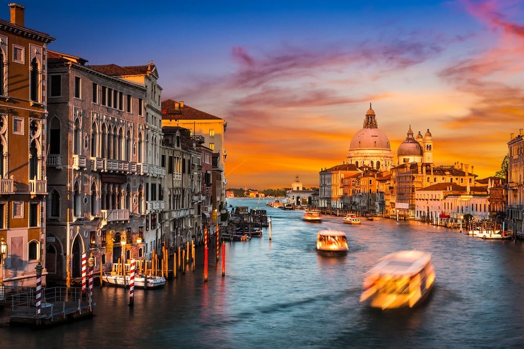 11 truyền thống mừng Valentine khắp thế giới