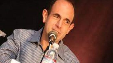 Làm việc “giả”