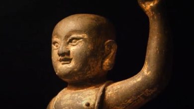 Phát hiện tượng Phật bằng đồng trên bãi biển Australia