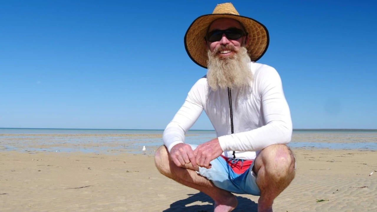 Phát hiện tượng Phật bằng đồng trên bãi biển Australia Phát hiện tượng Phật bằng đồng trên bãi biển Australia