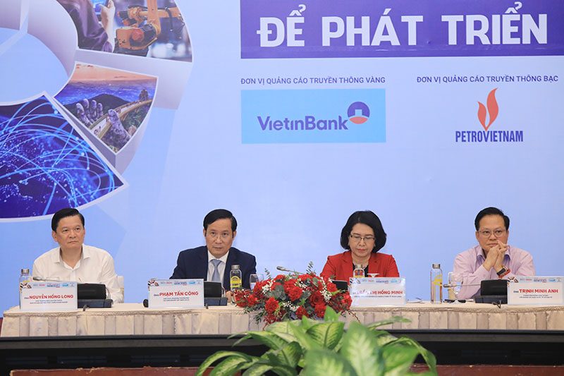 TÁI ĐỊNH VỊ DOANH NGHIỆP: Tập trung phát triển nhanh, xanh, bền vững TÁI ĐỊNH VỊ DOANH NGHIỆP: Tập trung phát triển nhanh, xanh, bền vững