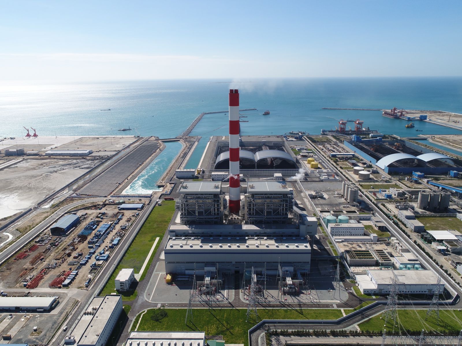 Thấy gì từ làn sóng các công ty Trung Quốc đến Việt Nam? Thấy gì từ làn sóng các công ty Trung Quốc đến Việt Nam?