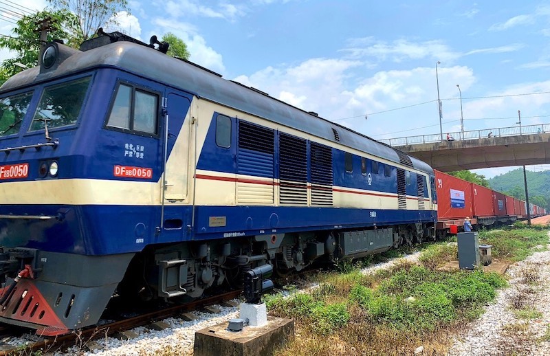 Đa dạng hoá nguồn lực đầu tư đường sắt và cảng biển Đa dạng hoá nguồn lực đầu tư đường sắt và cảng biển