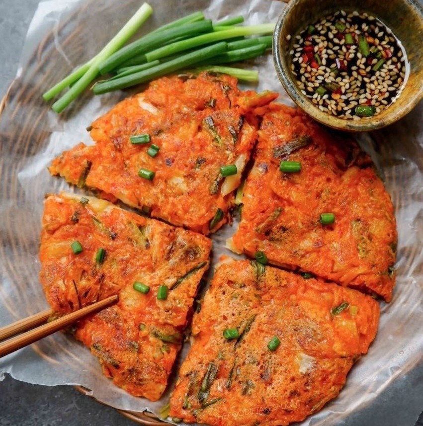 Cách làm pancake kim chi cho tín đồ ăn cay Cách làm pancake kim chi cho tín đồ ăn cay