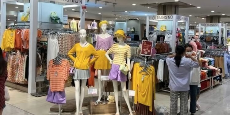 Vì đâu các nhà bán lẻ Nhật Bản 