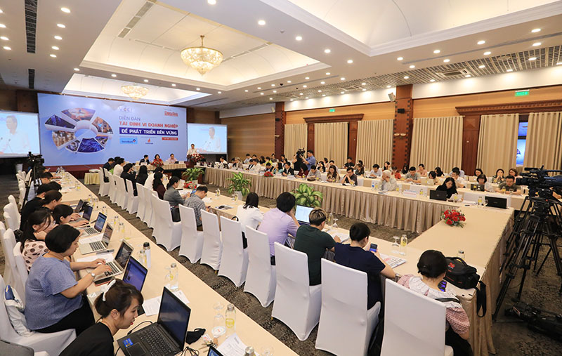 TÁI ĐỊNH VỊ DOANH NGHIỆP: Phát triển kinh tế xanh và bền vững TÁI ĐỊNH VỊ DOANH NGHIỆP: Phát triển kinh tế xanh và bền vững