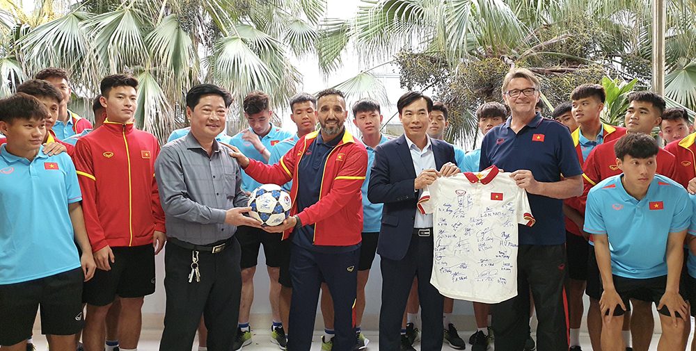 Gặp mặt chúc mừng Đội tuyển U23 Việt Nam