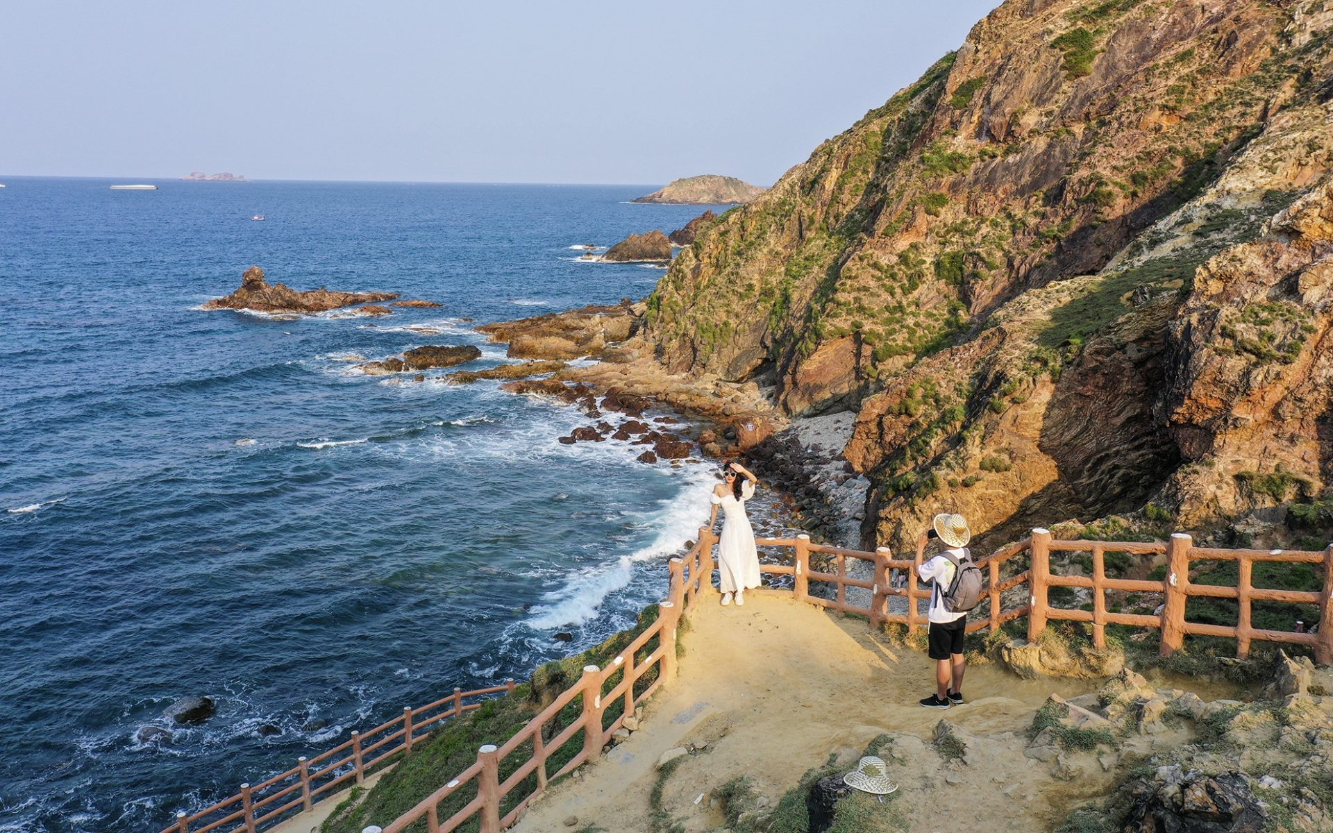 Eo Cửa Gió hình yên ngựa ở phố biển Quy Nhơn