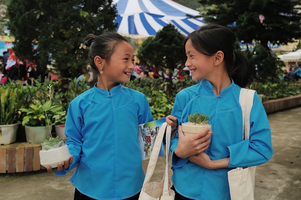 Vinamilk khởi động Quỹ sữa “Vươn cao Việt Nam” năm 2023 tại Quảng Ninh Vinamilk khởi động Quỹ sữa “Vươn cao Việt Nam” năm 2023 tại Quảng Ninh