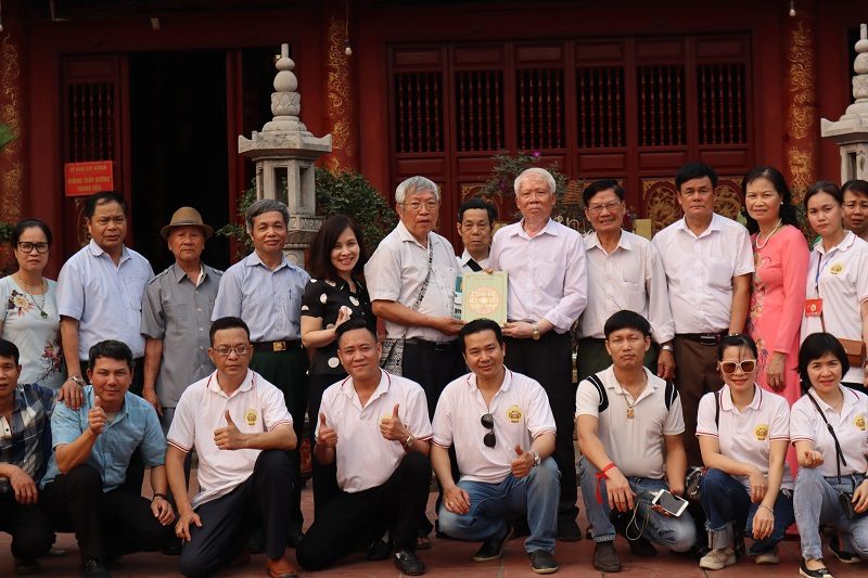 HĐHNVN TỔ CHỨC LỄ DÂNG HƯƠNG ĐỨC QUỐC TỔ LẠC LONG QUÂN, CÁC VUA HÙNG VÀ THỦY TỔ QUỐC MẪU HỒNG ĐĂNG NGÀN NĂM QUÝ MÃO 2023 HĐHNVN TỔ CHỨC LỄ DÂNG HƯƠNG ĐỨC QUỐC TỔ LẠC LONG QUÂN, CÁC VUA HÙNG VÀ THỦY TỔ QUỐC MẪU HỒNG ĐĂNG NGÀN NĂM QUÝ MÃO 2023