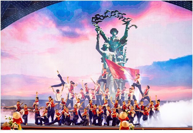 Lễ kỷ niệm 370 năm xây dựng và phát triển tỉnh Khánh Hòa: Xứ Trầm tỏa hương Lễ kỷ niệm 370 năm xây dựng và phát triển tỉnh Khánh Hòa: Xứ Trầm tỏa hương