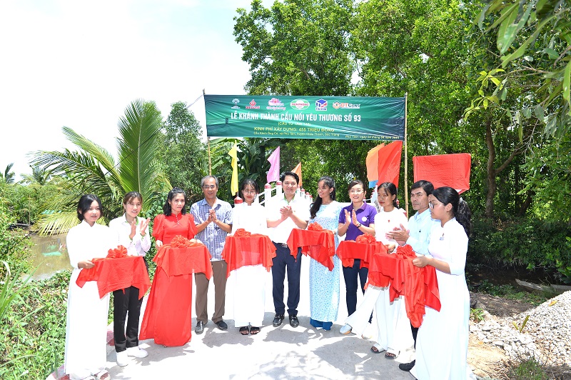 Nhựa Tiền Phong khánh thành 3 cây cầu tại Sóc Trăng và khởi công cầu 103 tại Long An