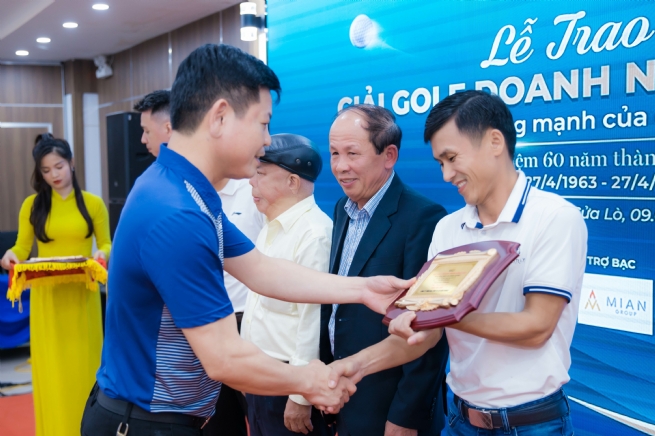 Giải “Golf doanh nhân Sông Lam”: Lan tỏa tinh thần thiện nguyện