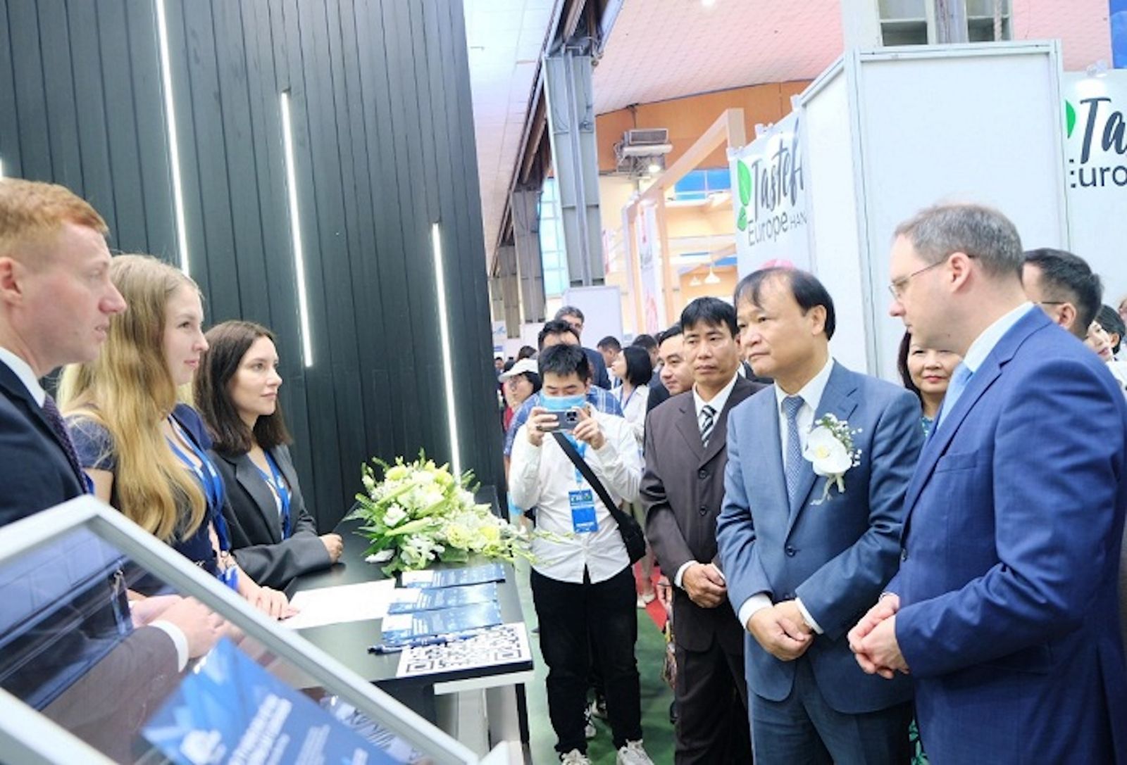 Vietnam Expo: Kết nối doanh nghiệp xuất nhập khẩu