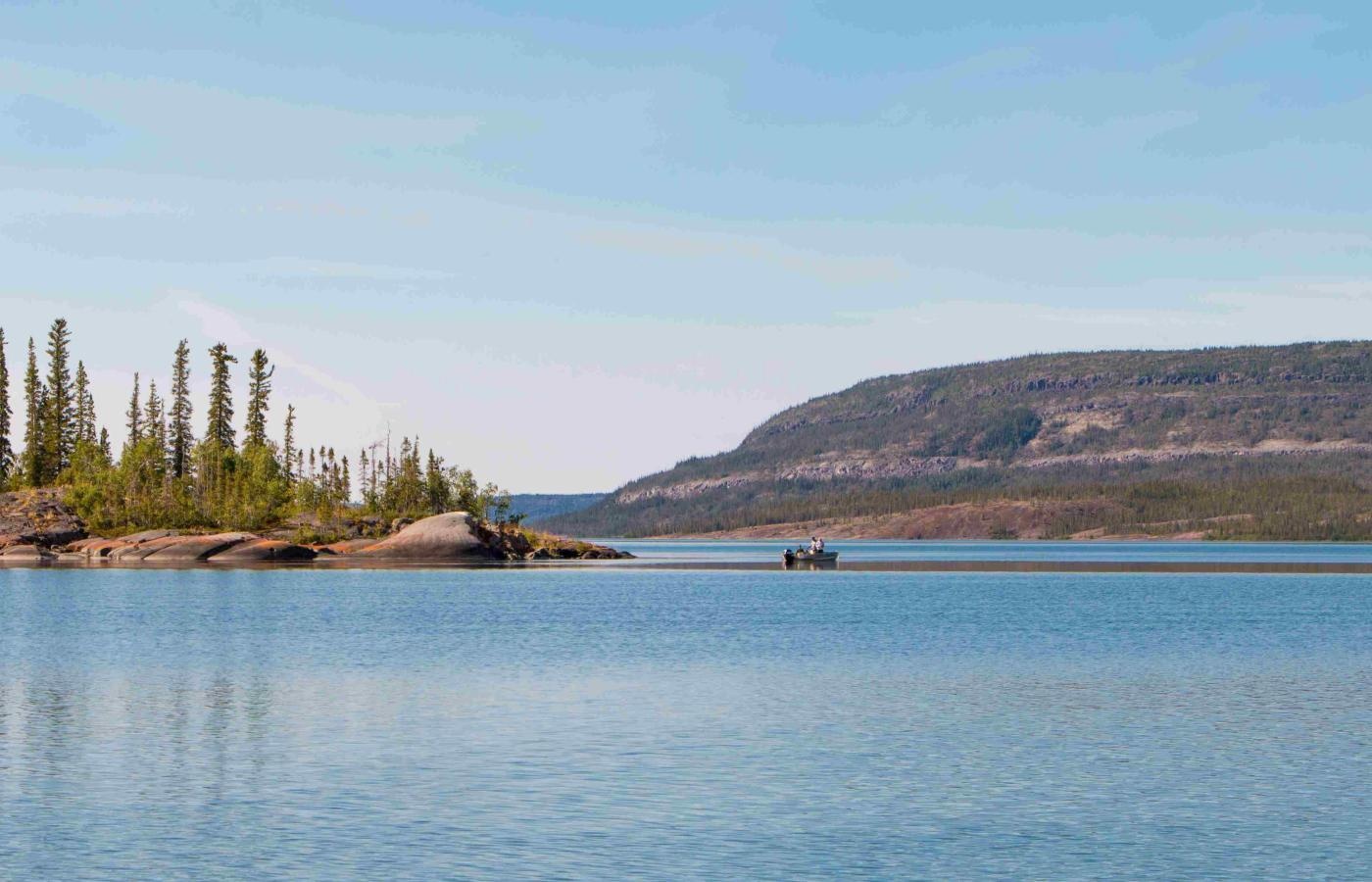 10 hồ nước lớn nhất thế giới