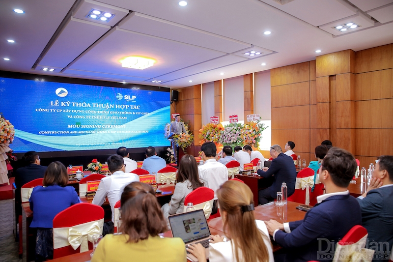 Hai ông lớn  Hai ông lớn