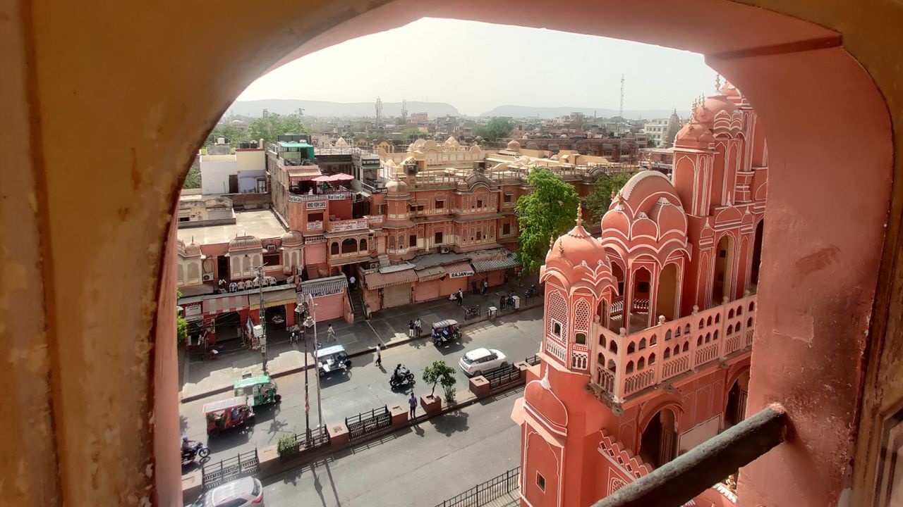 Bên trong cung điện gần 1.000 cửa sổ ở Ấn Độ