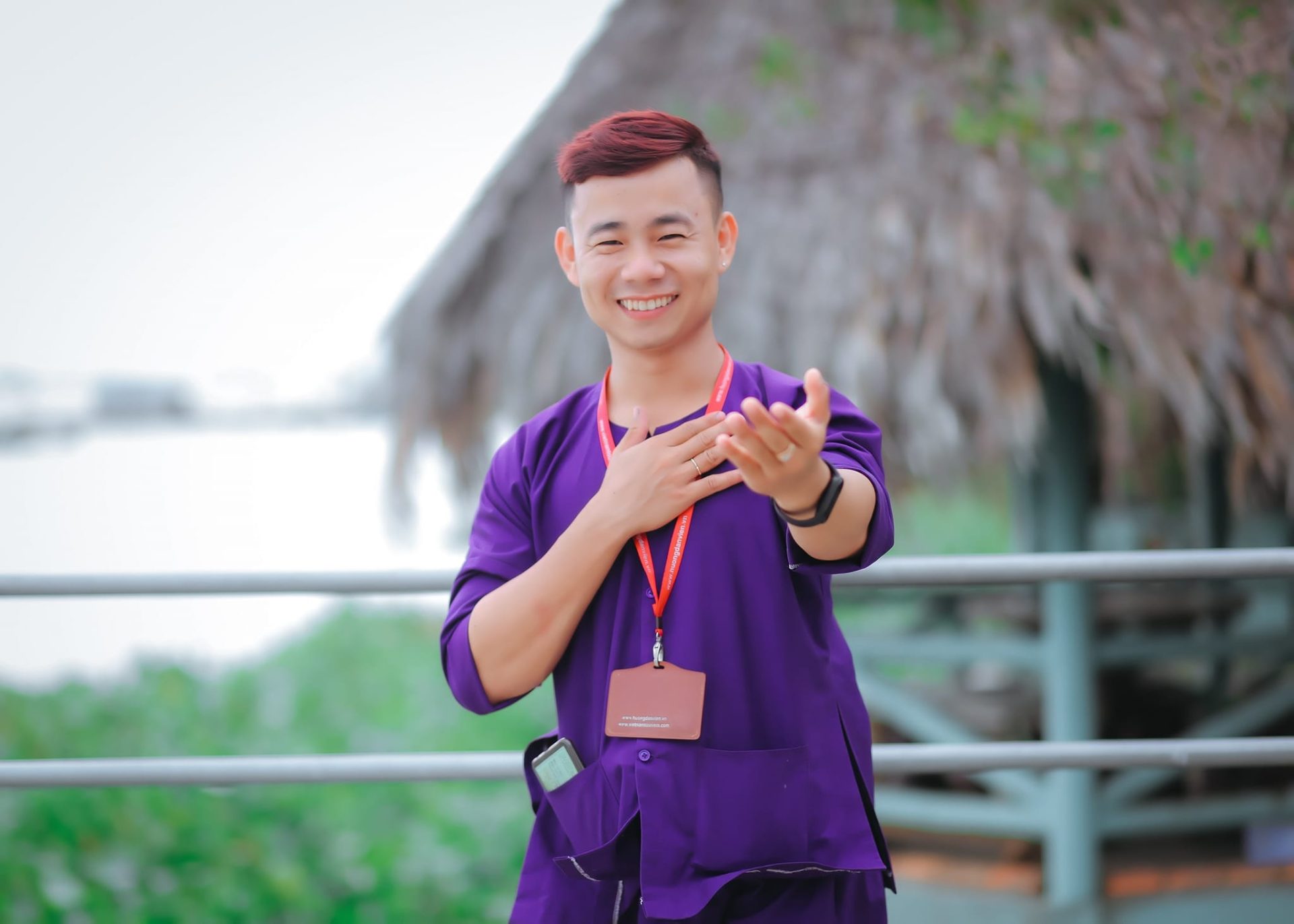 Du khách tìm đến miền Tây vì hướng dẫn viên duyên dáng Du khách tìm đến miền Tây vì hướng dẫn viên duyên dáng