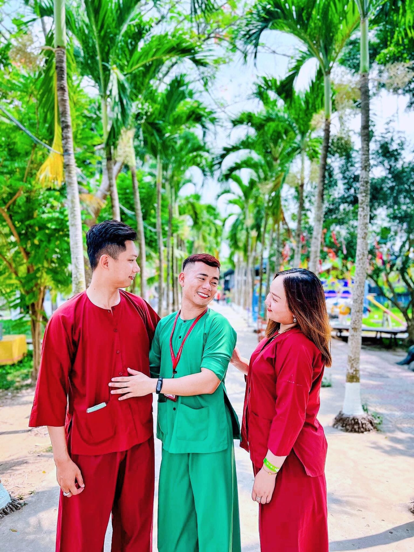 Du khách tìm đến miền Tây vì hướng dẫn viên duyên dáng Du khách tìm đến miền Tây vì hướng dẫn viên duyên dáng