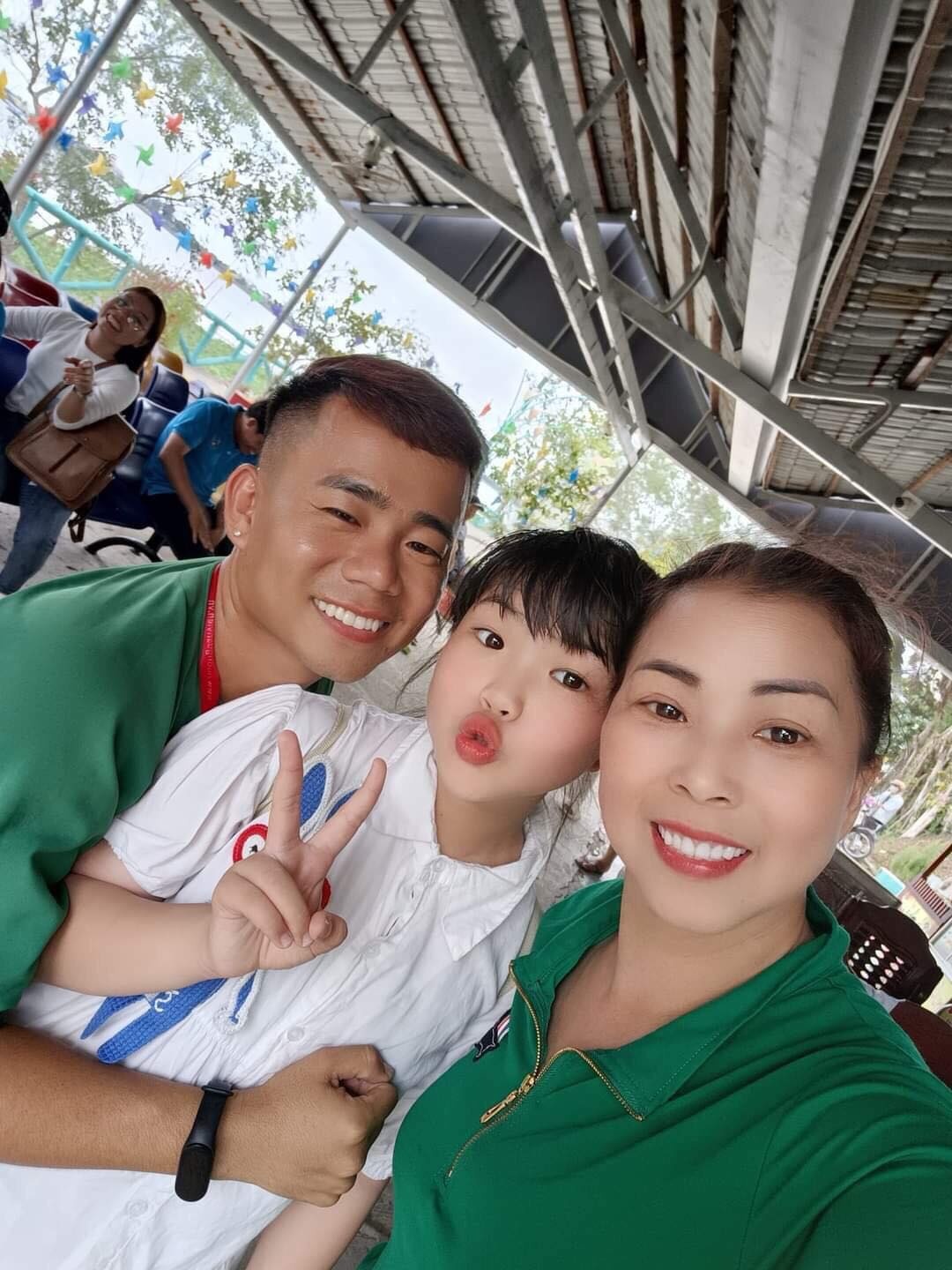 Du khách tìm đến miền Tây vì hướng dẫn viên duyên dáng Du khách tìm đến miền Tây vì hướng dẫn viên duyên dáng