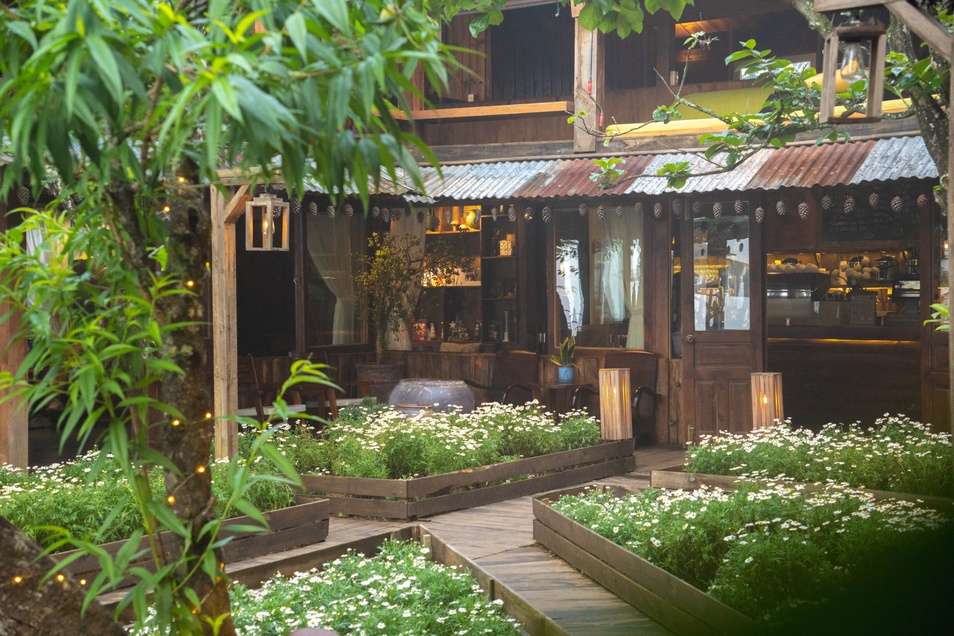 10 quán cà phê bình yên để ngắm mưa ở Đà Lạt