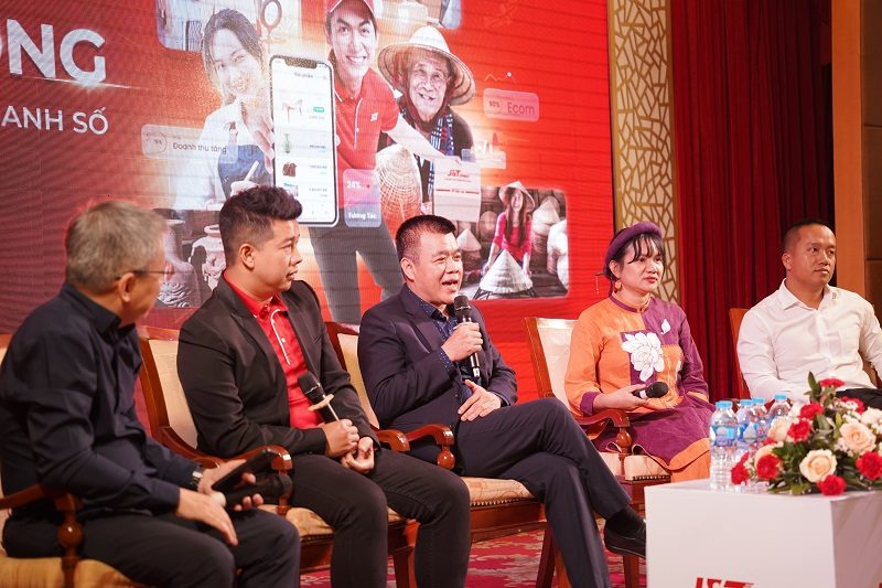 Những kinh nghiệm kinh doanh online từ hội thảo “Kiến tạo thành công trên nền tảng kinh doanh số”