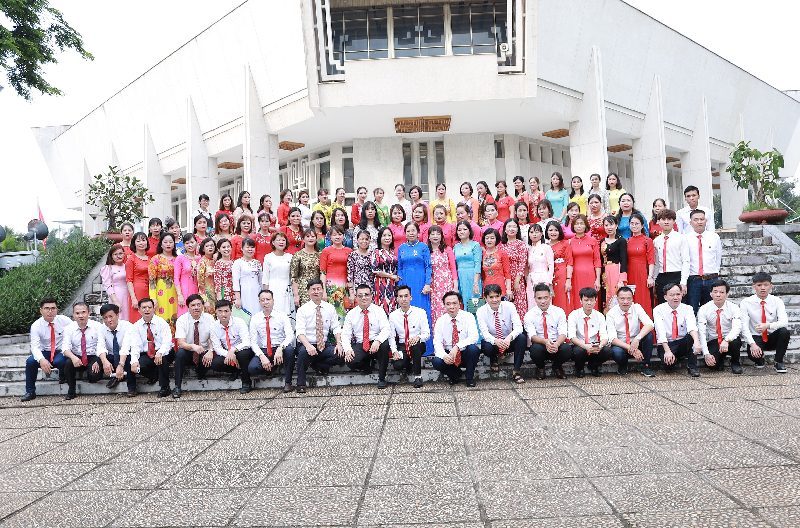 TẬP ĐOÀN HỒ GƯƠM: TIẾN CÙNG ĐẤT NƯỚC, SÁNH BƯỚC NĂM CHÂU