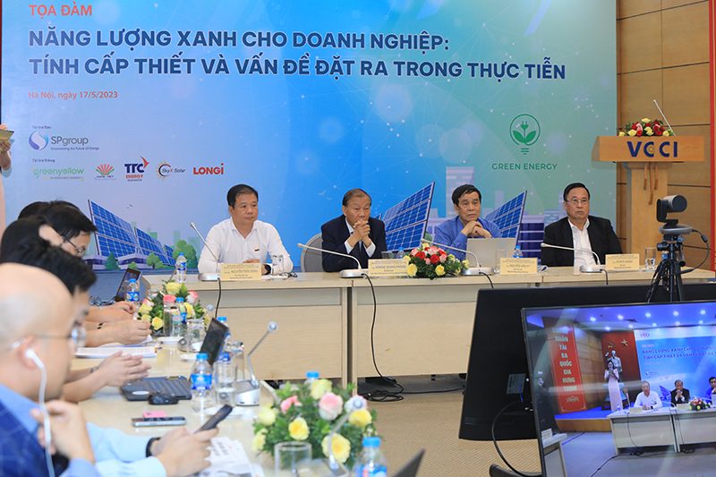 ĐIỆN ÁP MÁI - CẤP THIẾT ĐỐI VỚI CỘNG ĐỒNG DOANH NGHIỆP ĐIỆN ÁP MÁI - CẤP THIẾT ĐỐI VỚI CỘNG ĐỒNG DOANH NGHIỆP