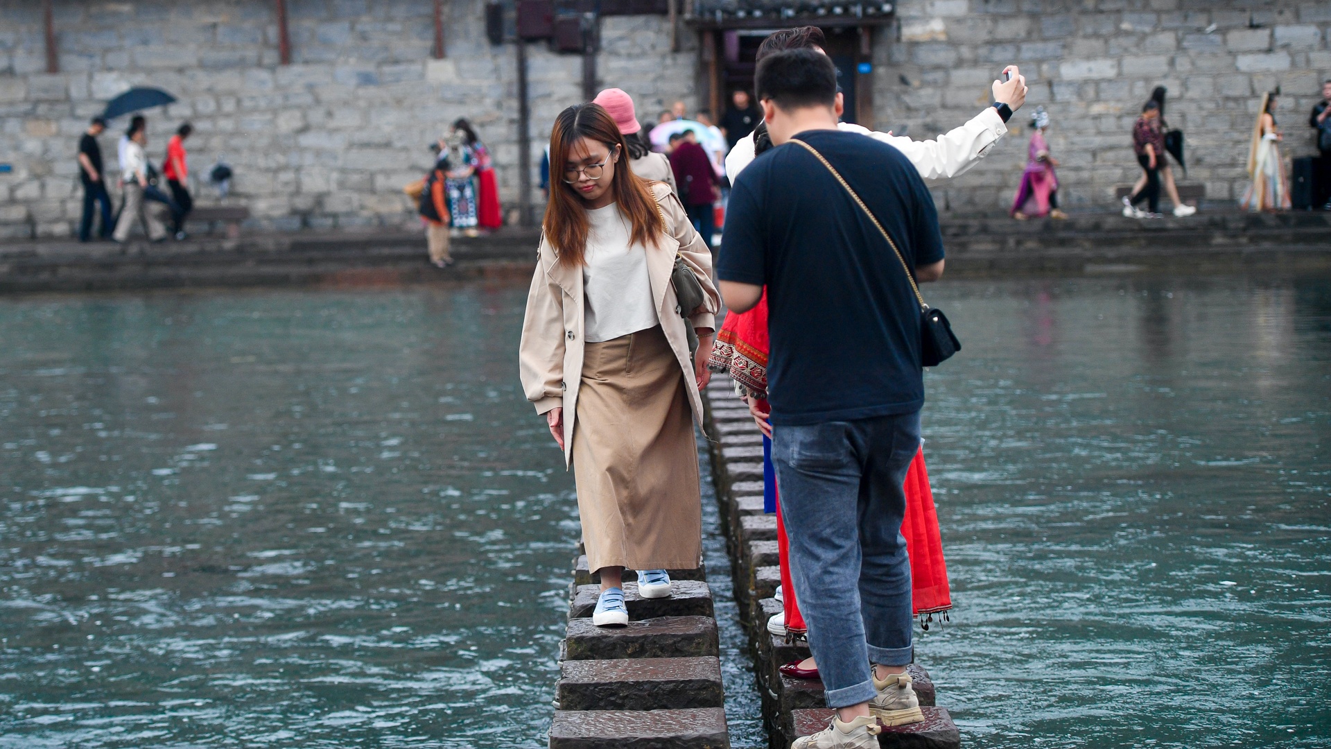 Chơi gì nếu chỉ có một ngày ở Phượng Hoàng cổ trấn