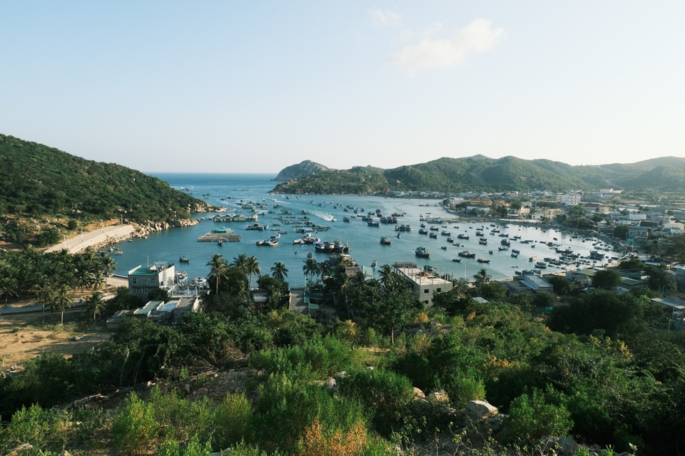 Một ngày khám phá vịnh Vĩnh Hy