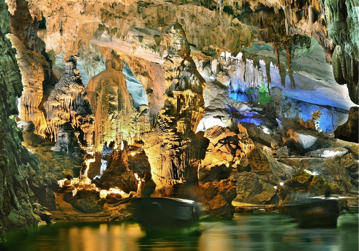 Một ngày khám phá vườn quốc gia Phong Nha - Kẻ Bàng Một ngày khám phá vườn quốc gia Phong Nha - Kẻ Bàng