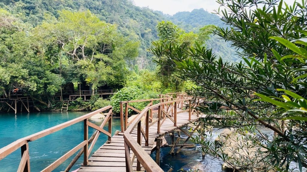Một ngày khám phá vườn quốc gia Phong Nha - Kẻ Bàng Một ngày khám phá vườn quốc gia Phong Nha - Kẻ Bàng