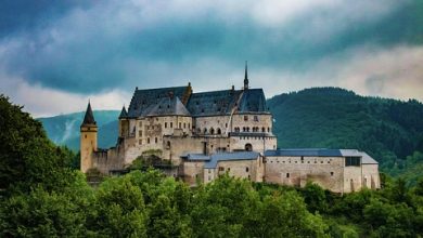 18 lâu đài cổ khắp thế giới