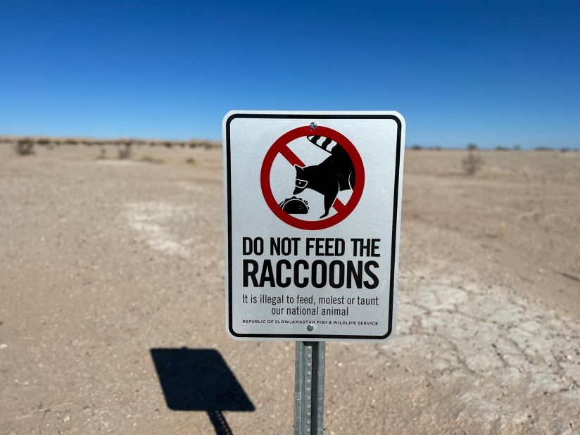 Tự lập 'quốc gia' sau khi không còn nơi nào để ghé thăm