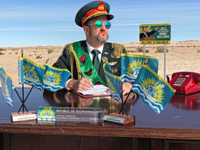 Tự lập 'quốc gia' sau khi không còn nơi nào để ghé thăm