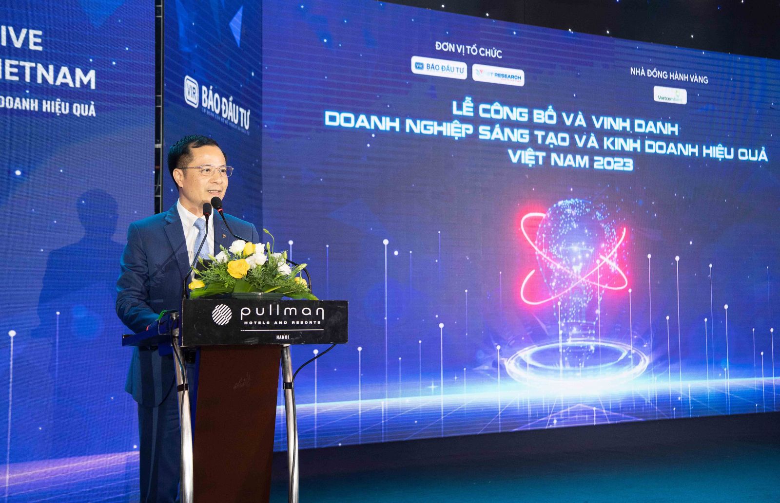 Vietcombank dẫn đầu Top 10 ngân hàng sáng tạo và kinh doanh hiệu quả năm 2023 Vietcombank dẫn đầu Top 10 ngân hàng sáng tạo và kinh doanh hiệu quả năm 2023