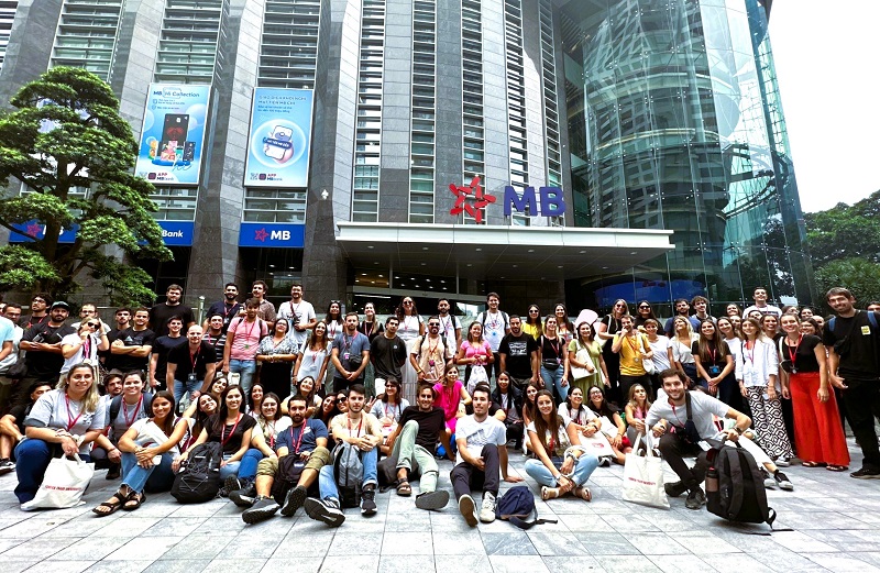 Doanh nghiệp nào đang sở hữu nhiều chương trình hấp dẫn nhất với nguồn lực trẻ, nguồn lực công nghệ? Doanh nghiệp nào đang sở hữu nhiều chương trình hấp dẫn nhất với nguồn lực trẻ, nguồn lực công nghệ?