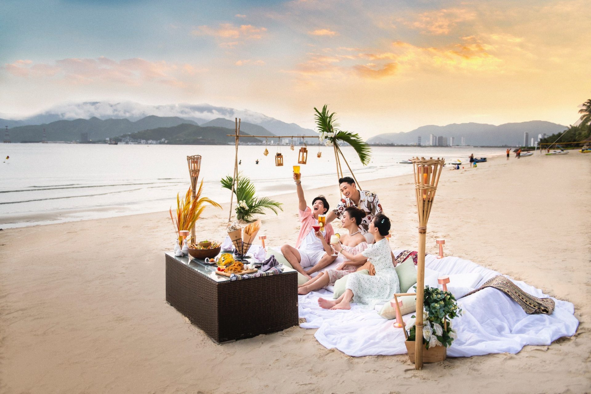 Cùng hội bạn trải nghiệm hè ‘chill - chất - cháy’ tại Vinpearl Cùng hội bạn trải nghiệm hè ‘chill - chất - cháy’ tại Vinpearl