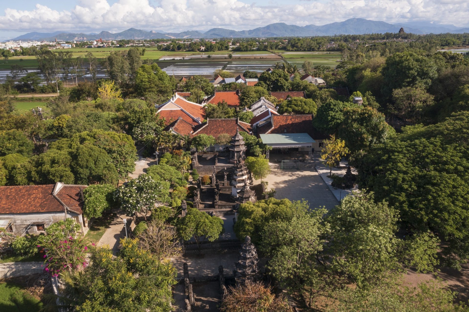 Bên trong ngôi cổ tự lâu đời nhất Bình Định