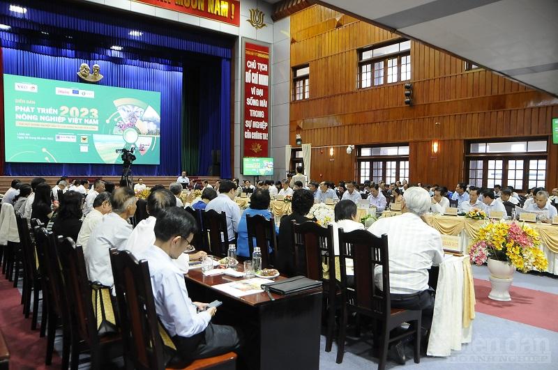 PHÁT TRIỂN NÔNG NGHIỆP VIỆT NAM 2023: Bến Tre mong muốn doanh nghiệp đầu tư nhà máy chế biến tôm PHÁT TRIỂN NÔNG NGHIỆP VIỆT NAM 2023: Bến Tre mong muốn doanh nghiệp đầu tư nhà máy chế biến tôm