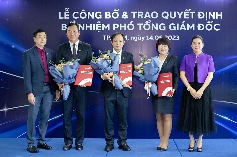 Ngân hàng Bản Việt cùng lúc bổ nhiệm 3 Phó Tổng giám đốc Ngân hàng Bản Việt cùng lúc bổ nhiệm 3 Phó Tổng giám đốc
