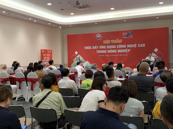 Hà Nội tìm giải pháp tăng tỷ lệ sản phẩm nông nghiệp ứng dụng công nghệ cao Hà Nội tìm giải pháp tăng tỷ lệ sản phẩm nông nghiệp ứng dụng công nghệ cao