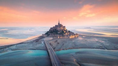 Tu viện 1.000 năm tuổi nhô lên khỏi Đại Tây Dương